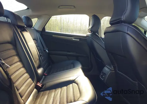 2017 Ford Fusion Se z USA, uszkodzony, nr VIN 3FA6P0HD0HR244083